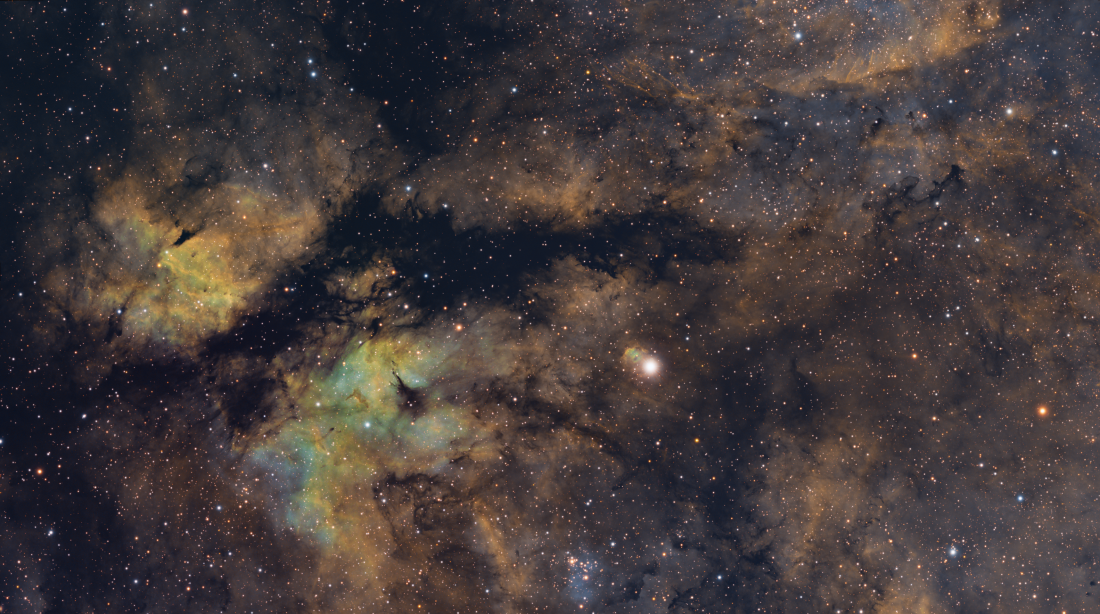 Sadr region (IC 1318 or the Gamma Cygni Nebula)